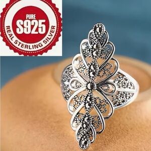 Elegant Silver Filigree Ring